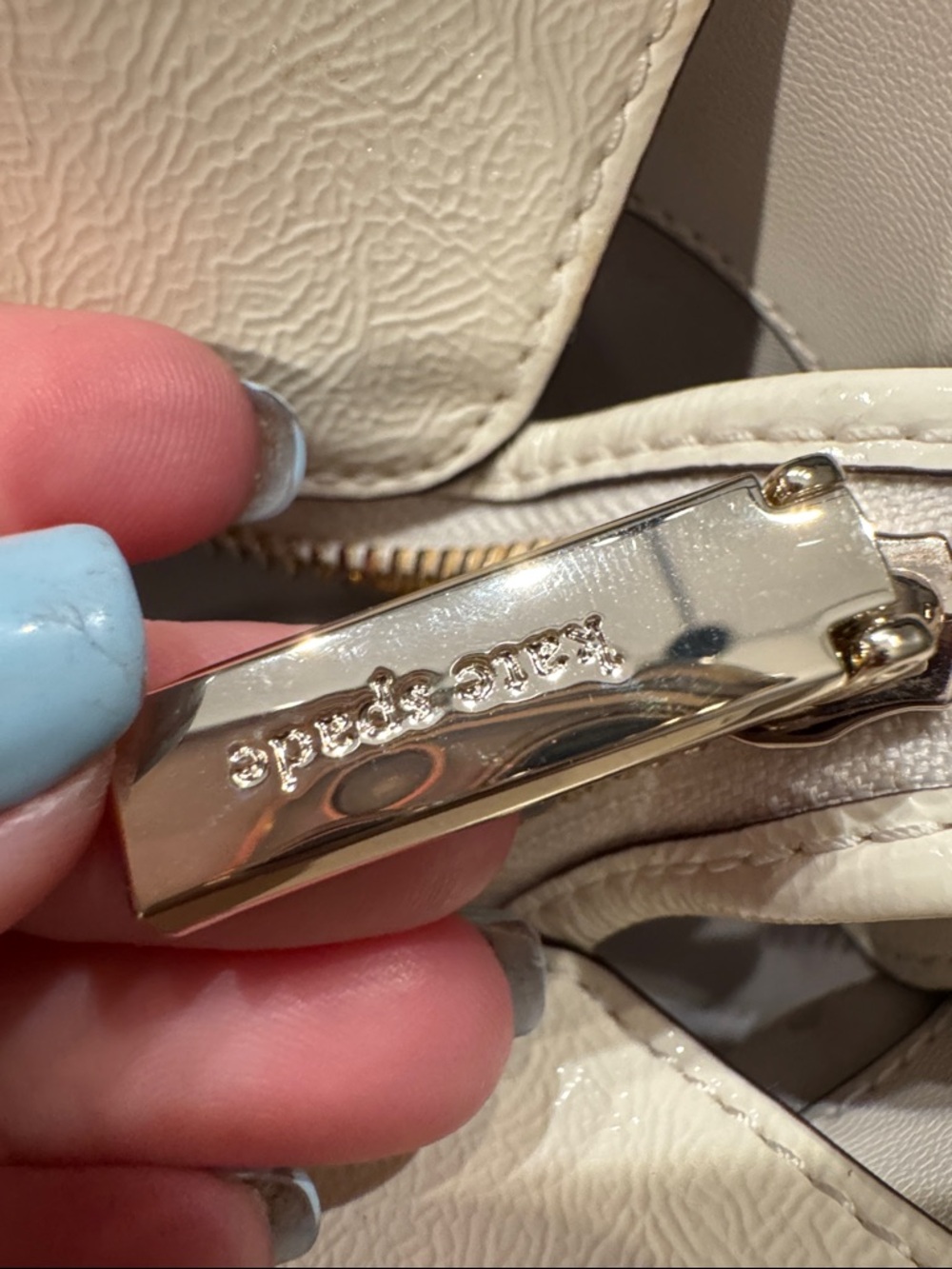 💕kate spade Crinkle Patent Leather Tote (CLSH) - Picture 7 of 16